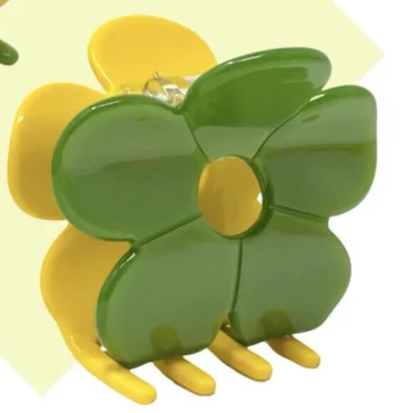 NWT Cleo Daisy Colorblock Green and Yellow Hair Claw Clip - Picture 3 of 5
